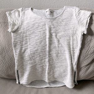 Short-sleeved sweater with zipper detail